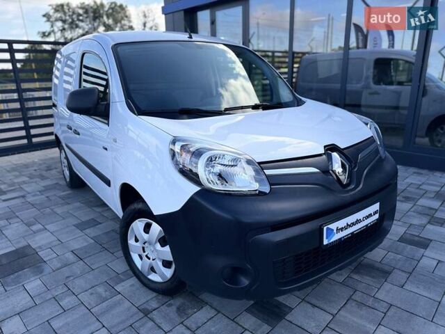 Белый Рено Кенгу, объемом двигателя 0 л и пробегом 39 тыс. км за 10500 $, фото 6 на Automoto.ua