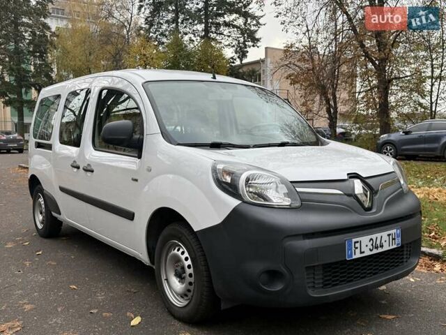 Білий Рено Кєнгу, об'ємом двигуна 0 л та пробігом 32 тис. км за 14900 $, фото 2 на Automoto.ua