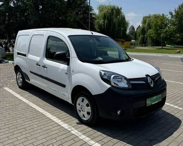 Белый Рено Кенгу, объемом двигателя 0 л и пробегом 13 тыс. км за 12300 $, фото 6 на Automoto.ua