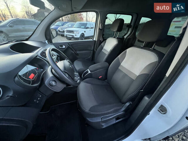 Білий Рено Кєнгу, об'ємом двигуна 1.5 л та пробігом 190 тис. км за 10800 $, фото 13 на Automoto.ua