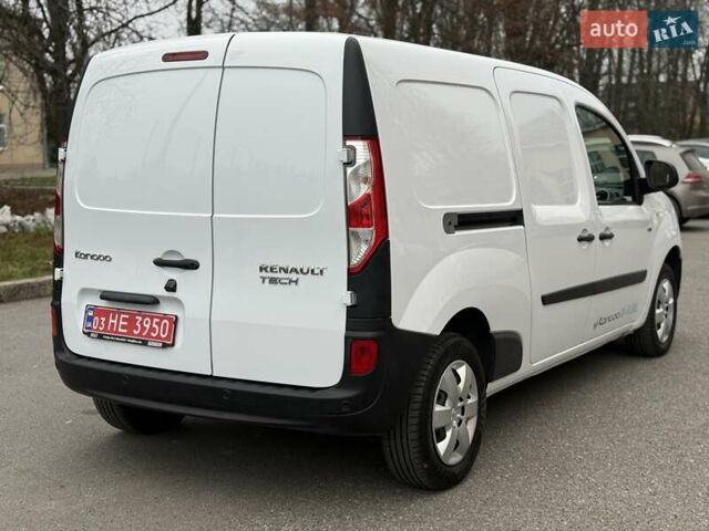 Белый Рено Кенгу, объемом двигателя 0 л и пробегом 61 тыс. км за 11900 $, фото 7 на Automoto.ua