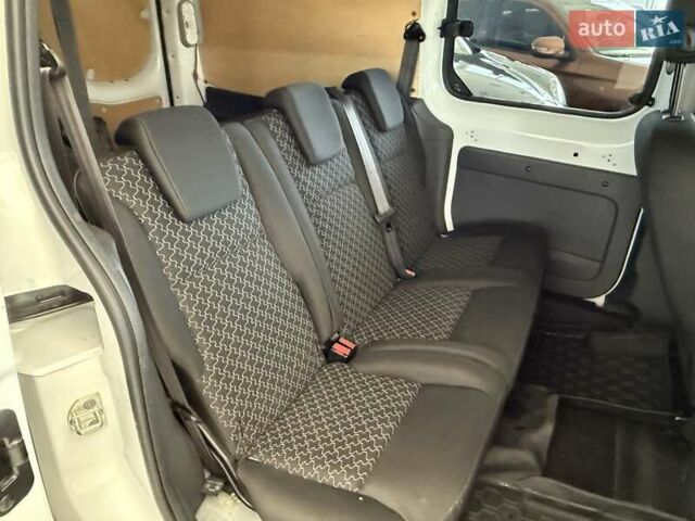 Білий Рено Кєнгу, об'ємом двигуна 0 л та пробігом 14 тис. км за 15000 $, фото 9 на Automoto.ua