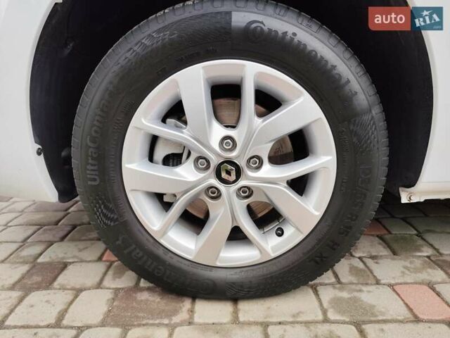 Рено Кенгу 2019 в Дубно на Automoto.ua Белый Рено Кенгу, объемом двигателя 1.5 л и пробегом 193 тыс. км за 15500 $, фото 30 на Automoto.ua