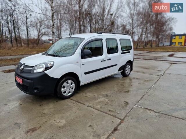 Белый Рено Кенгу, объемом двигателя 0 л и пробегом 23 тыс. км за 13999 $, фото 2 на Automoto.ua