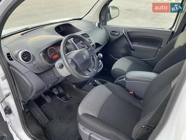 Білий Рено Кєнгу, об'ємом двигуна 1.5 л та пробігом 221 тис. км за 9700 $, фото 28 на Automoto.ua