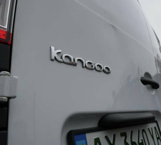 Рено Кенгу 2019 в Харькове на Automoto.ua Белый Рено Кенгу, объемом двигателя 0 л и пробегом 130 тыс. км за 9900 $, фото 31 на Automoto.ua