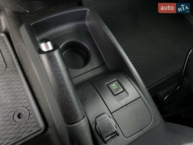 Білий Рено Кєнгу, об'ємом двигуна 1.5 л та пробігом 221 тис. км за 9700 $, фото 39 на Automoto.ua