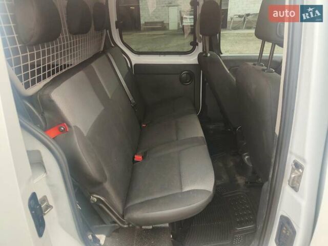 Білий Рено Кєнгу, об'ємом двигуна 0 л та пробігом 80 тис. км за 10850 $, фото 8 на Automoto.ua