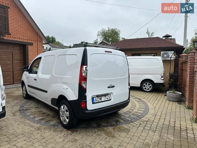 Белый Рено Кенгу, объемом двигателя 0 л и пробегом 51 тыс. км за 12500 $, фото 8 на Automoto.ua