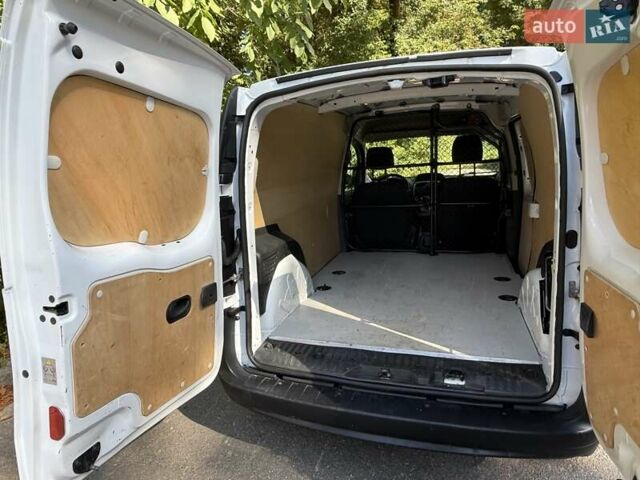 Білий Рено Кєнгу, об'ємом двигуна 0 л та пробігом 12 тис. км за 11300 $, фото 31 на Automoto.ua