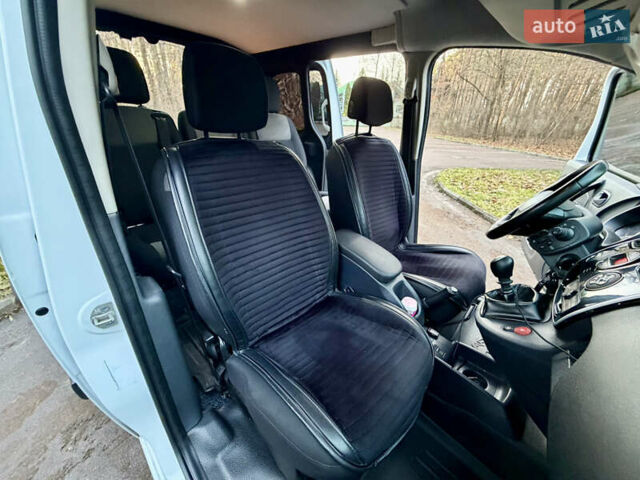 Белый Рено Кенгу, объемом двигателя 1.5 л и пробегом 201 тыс. км за 13700 $, фото 28 на Automoto.ua