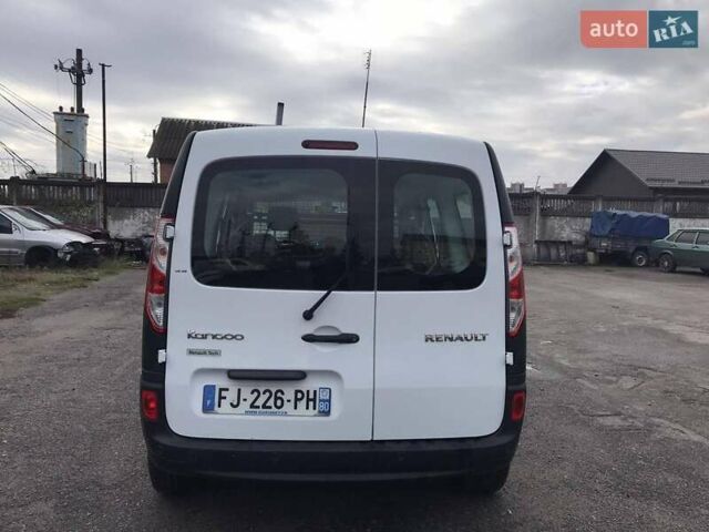 Белый Рено Кенгу, объемом двигателя 0 л и пробегом 135 тыс. км за 11855 $, фото 4 на Automoto.ua