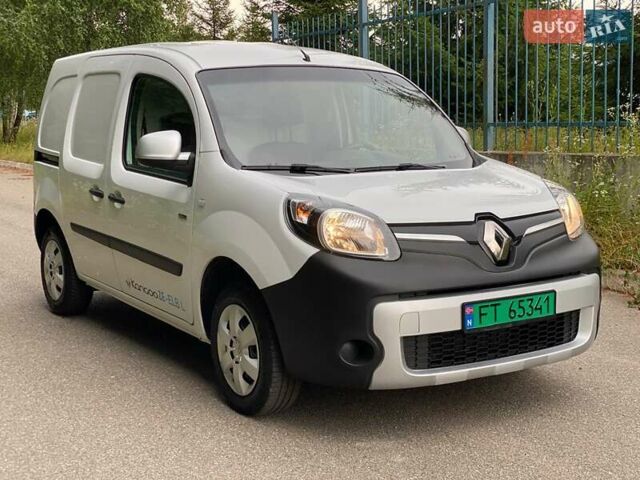 Білий Рено Кєнгу, об'ємом двигуна 0 л та пробігом 47 тис. км за 11350 $, фото 2 на Automoto.ua