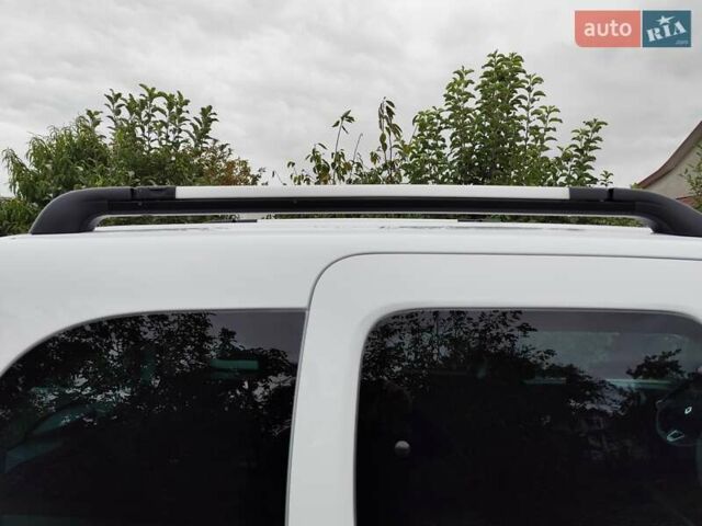 Рено Кенгу 2019 в Дубно на Automoto.ua Белый Рено Кенгу, объемом двигателя 1.5 л и пробегом 193 тыс. км за 15500 $, фото 9 на Automoto.ua