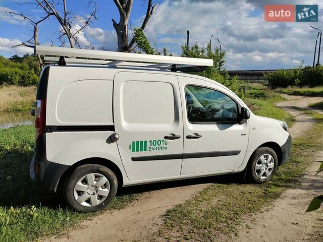 Белый Рено Кенгу, объемом двигателя 0 л и пробегом 50 тыс. км за 10700 $, фото 8 на Automoto.ua