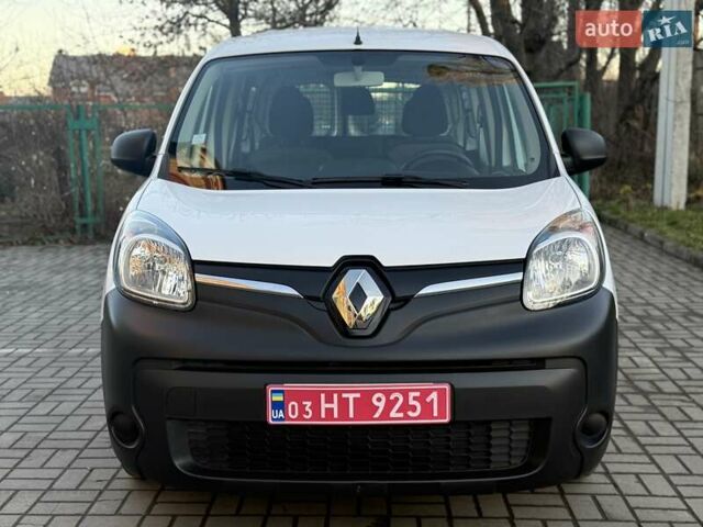 Белый Рено Кенгу, объемом двигателя 0 л и пробегом 16 тыс. км за 13500 $, фото 4 на Automoto.ua
