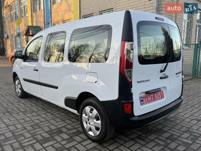 Белый Рено Кенгу, объемом двигателя 0 л и пробегом 16 тыс. км за 13500 $, фото 8 на Automoto.ua