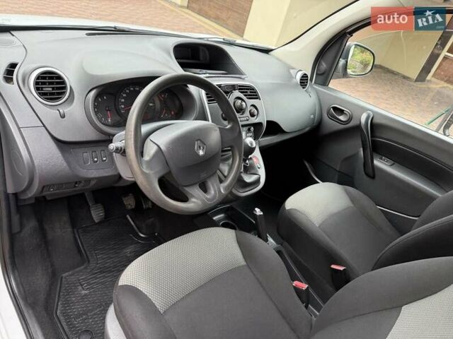 Рено Кенгу 2019 в Луцке на Automoto.ua Белый Рено Кенгу, объемом двигателя 1.5 л и пробегом 203 тыс. км за 12900 $, фото 9 на Automoto.ua