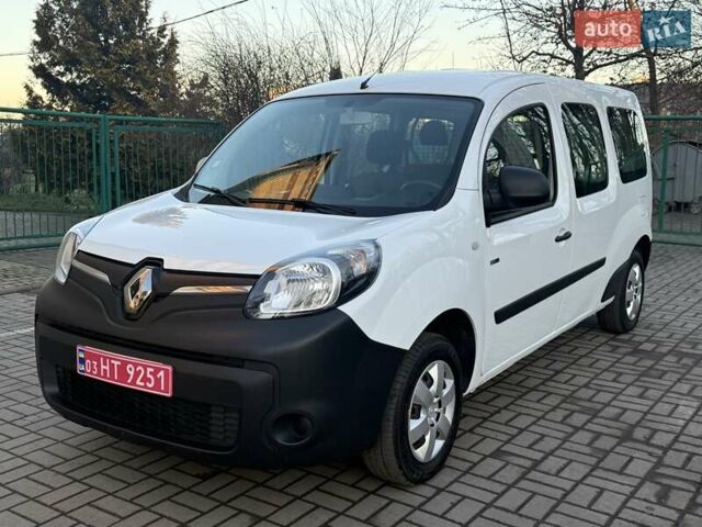Белый Рено Кенгу, объемом двигателя 0 л и пробегом 16 тыс. км за 13500 $, фото 5 на Automoto.ua