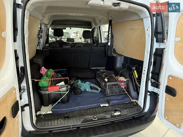 Білий Рено Кєнгу, об'ємом двигуна 0 л та пробігом 14 тис. км за 15000 $, фото 11 на Automoto.ua