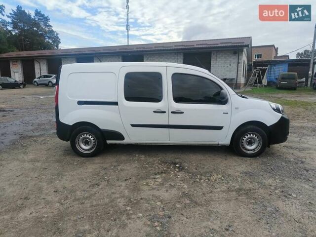 Білий Рено Кєнгу, об'ємом двигуна 0 л та пробігом 80 тис. км за 10850 $, фото 10 на Automoto.ua