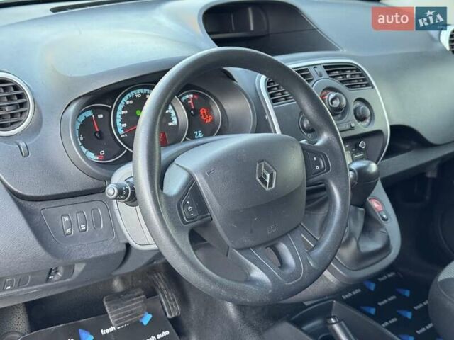 Білий Рено Кєнгу, об'ємом двигуна 0 л та пробігом 27 тис. км за 11999 $, фото 16 на Automoto.ua