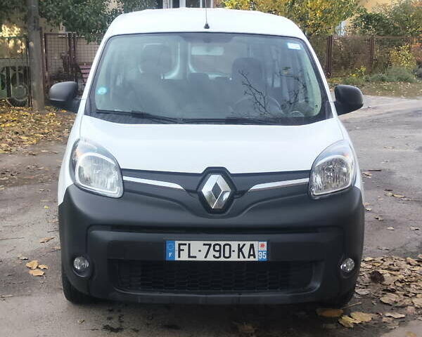 Белый Рено Кенгу, объемом двигателя 0 л и пробегом 16 тыс. км за 14700 $, фото 7 на Automoto.ua
