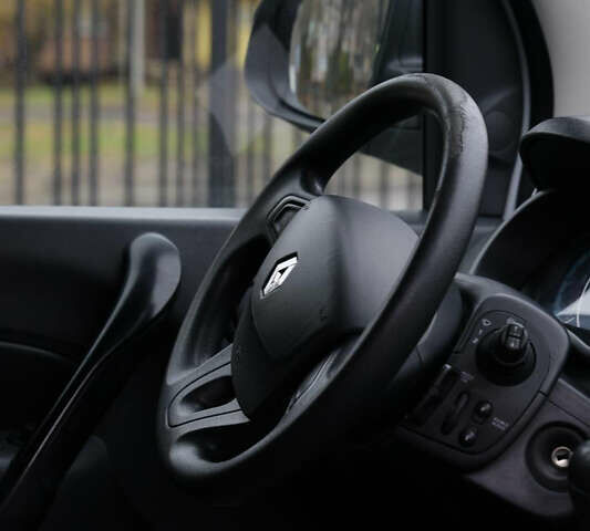 Рено Кенгу 2019 в Харькове на Automoto.ua Белый Рено Кенгу, объемом двигателя 0 л и пробегом 130 тыс. км за 9900 $, фото 57 на Automoto.ua
