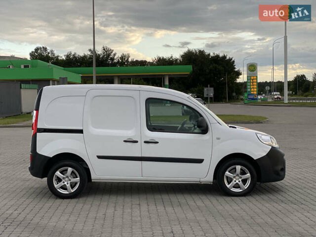 Білий Рено Кєнгу, об'ємом двигуна 1.5 л та пробігом 221 тис. км за 9700 $, фото 21 на Automoto.ua