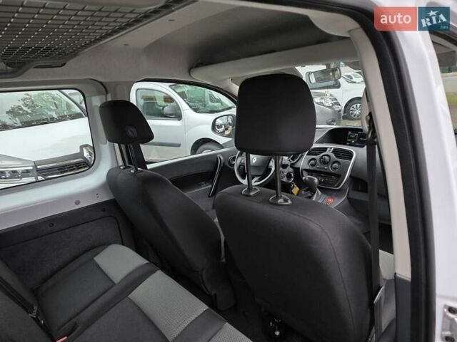 Рено Кенгу 2019 в Одессе на Automoto.ua Белый Рено Кенгу, объемом двигателя 0 л и пробегом 25 тыс. км за 14200 $, фото 26 на Automoto.ua