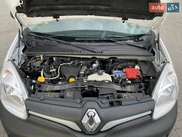 Білий Рено Кєнгу, об'ємом двигуна 1.5 л та пробігом 221 тис. км за 9700 $, фото 58 на Automoto.ua