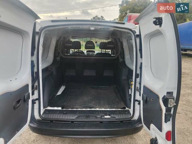 Білий Рено Кєнгу, об'ємом двигуна 0 л та пробігом 80 тис. км за 10850 $, фото 11 на Automoto.ua