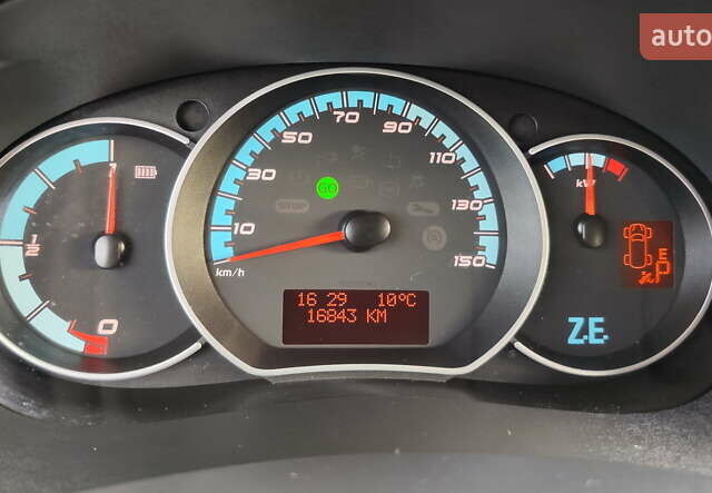 Белый Рено Кенгу, объемом двигателя 0 л и пробегом 16 тыс. км за 14700 $, фото 22 на Automoto.ua