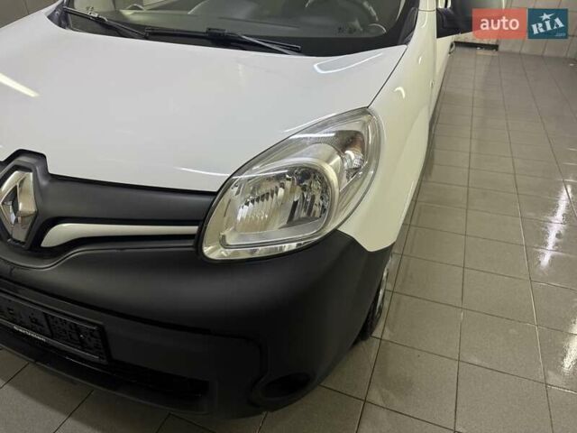 Рено Кенгу 2019 в Умани на Automoto.ua Белый Рено Кенгу, объемом двигателя 1.5 л и пробегом 264 тыс. км за 14500 $, фото 25 на Automoto.ua