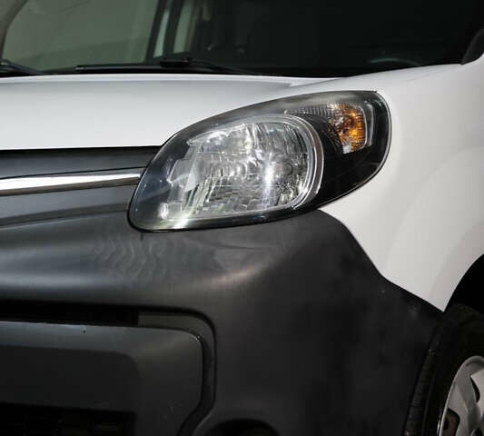Рено Кенгу 2019 в Харькове на Automoto.ua Белый Рено Кенгу, объемом двигателя 0 л и пробегом 130 тыс. км за 9900 $, фото 17 на Automoto.ua