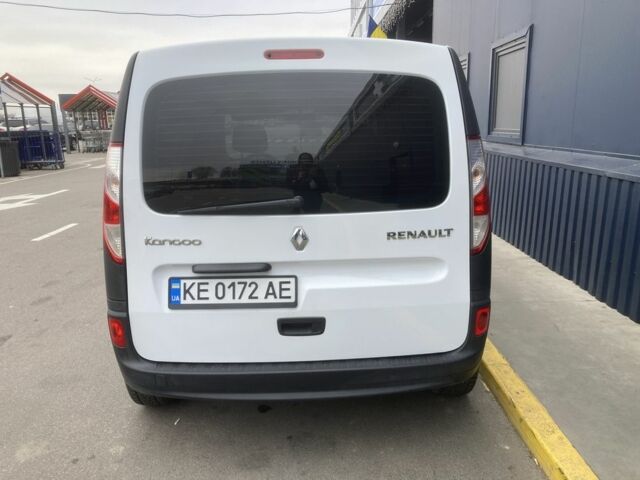 Білий Рено Кєнгу, об'ємом двигуна 1.5 л та пробігом 240 тис. км за 10000 $, фото 1 на Automoto.ua