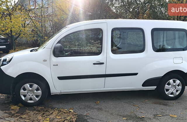 Белый Рено Кенгу, объемом двигателя 0 л и пробегом 16 тыс. км за 14700 $, фото 5 на Automoto.ua