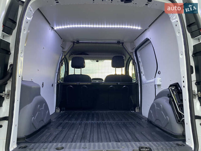 Білий Рено Кєнгу, об'ємом двигуна 1.5 л та пробігом 221 тис. км за 9700 $, фото 56 на Automoto.ua