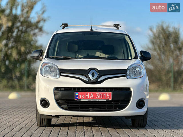 Білий Рено Кєнгу, об'ємом двигуна 0 л та пробігом 144 тис. км за 13450 $, фото 24 на Automoto.ua