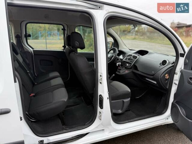 Рено Кенгу 2019 в Луцке на Automoto.ua Белый Рено Кенгу, объемом двигателя 1.5 л и пробегом 203 тыс. км за 12900 $, фото 18 на Automoto.ua