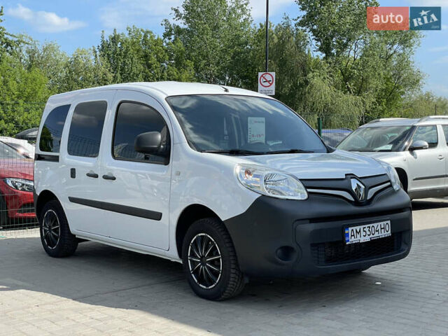 Белый Рено Кенгу, объемом двигателя 1.5 л и пробегом 233 тыс. км за 11999 $, фото 8 на Automoto.ua