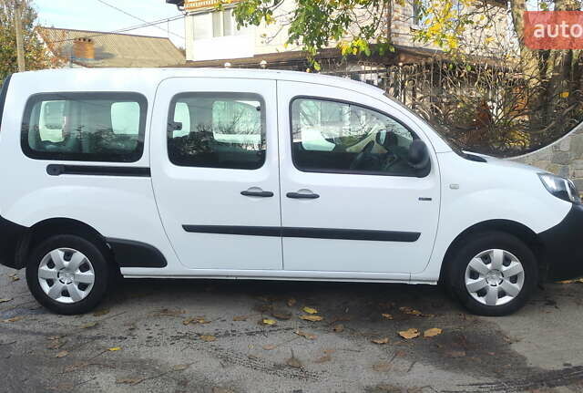 Белый Рено Кенгу, объемом двигателя 0 л и пробегом 16 тыс. км за 14700 $, фото 1 на Automoto.ua