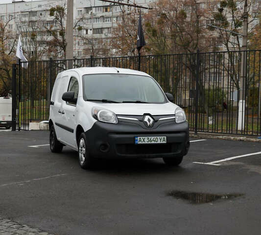 Рено Кенгу 2019 в Харькове на Automoto.ua Белый Рено Кенгу, объемом двигателя 0 л и пробегом 130 тыс. км за 9900 $, фото 1 на Automoto.ua