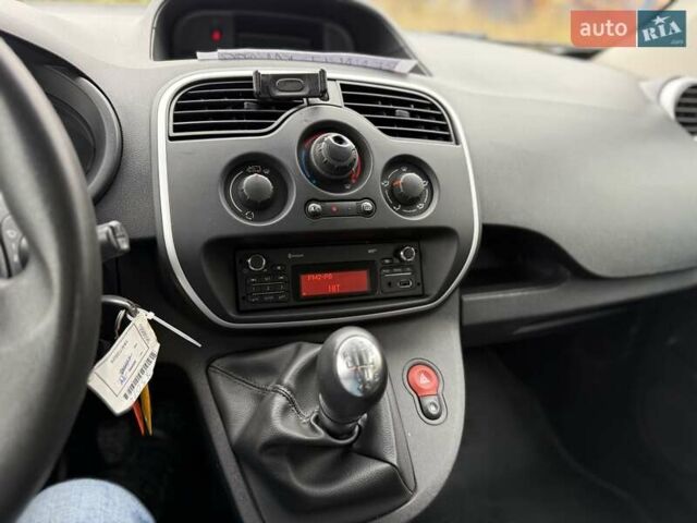 Рено Кенгу 2019 в Луцке на Automoto.ua Белый Рено Кенгу, объемом двигателя 1.5 л и пробегом 203 тыс. км за 12900 $, фото 17 на Automoto.ua