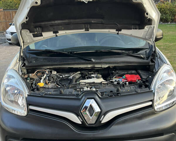 Белый Рено Кенгу, объемом двигателя 1.5 л и пробегом 233 тыс. км за 11750 $, фото 20 на Automoto.ua