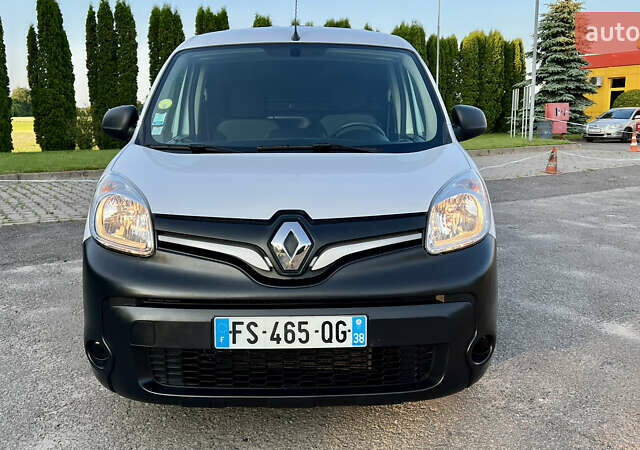Белый Рено Кенгу, объемом двигателя 0 л и пробегом 89 тыс. км за 12100 $, фото 7 на Automoto.ua