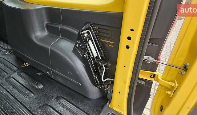 Білий Рено Кєнгу, об'ємом двигуна 0 л та пробігом 53 тис. км за 11100 $, фото 41 на Automoto.ua