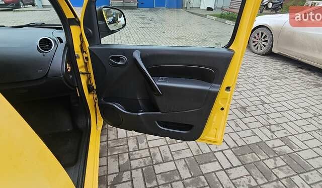 Білий Рено Кєнгу, об'ємом двигуна 0 л та пробігом 53 тис. км за 11100 $, фото 37 на Automoto.ua