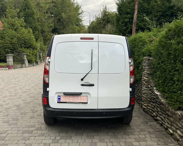 Білий Рено Кєнгу, об'ємом двигуна 1.5 л та пробігом 77 тис. км за 12200 $, фото 14 на Automoto.ua