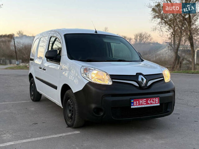 Білий Рено Кєнгу, об'ємом двигуна 1.5 л та пробігом 203 тис. км за 10300 $, фото 1 на Automoto.ua